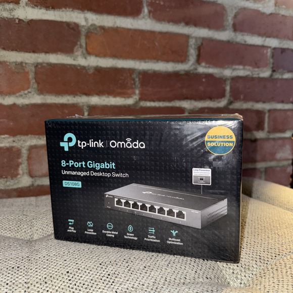 TP-Link Omada 8-Port Unmanaged Desktop Switch DS108G(UN)